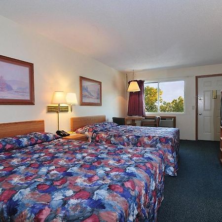 Fields Park Motel Wisconsin Dells Exterior photo